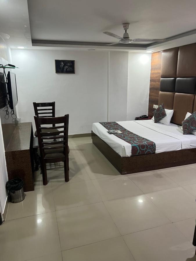 King Delhi Airport Hotel นิวเดลี ภายนอก รูปภาพ