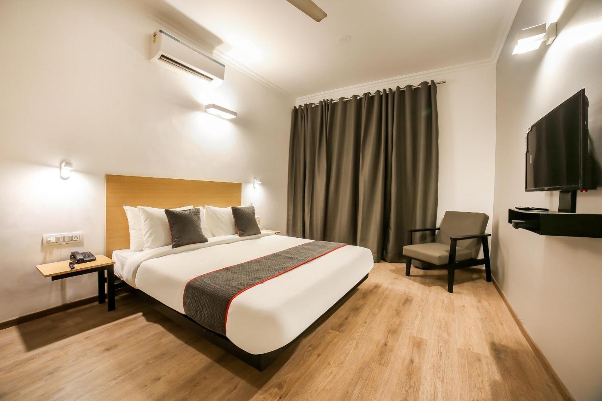 King Delhi Airport Hotel นิวเดลี ภายนอก รูปภาพ